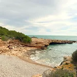 Irta Sea & Mountain View Terrace *